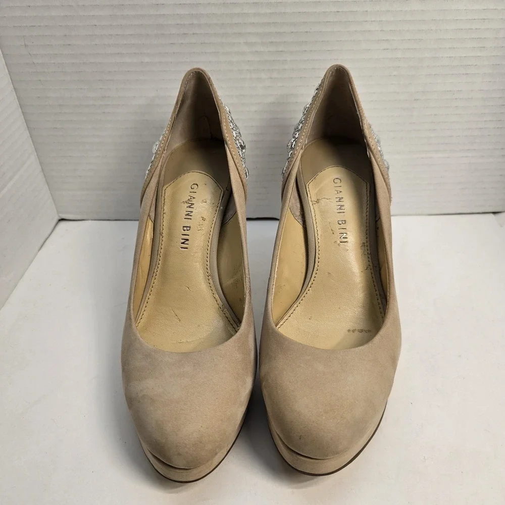 Gianni Bini Tan Suede Rhinestone Embellished Platform Pumps Heels Womens 7.5M